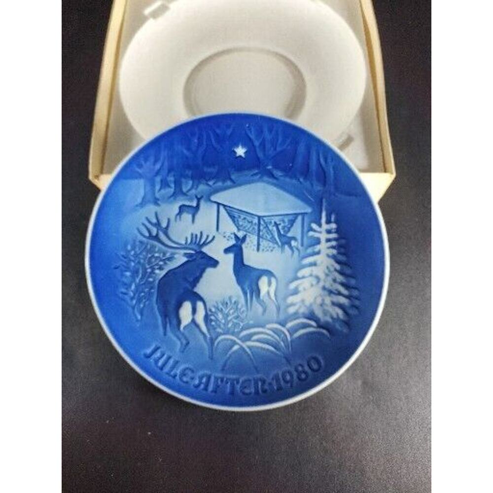 Royal Copenhagen Bing & Grondahl Plate 1980 Christmas in the Woods Vintage